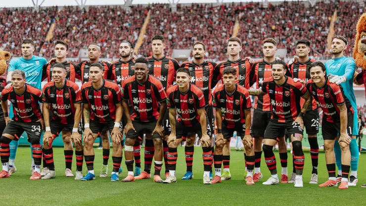 Machillo lo borró de Alajuelense y lo quiere un grande de Guatemala