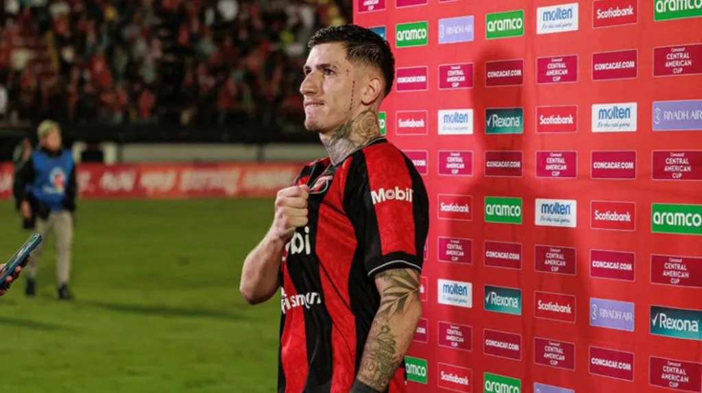 Alajuelense busca un reemplazo para Canhoto (LDA).