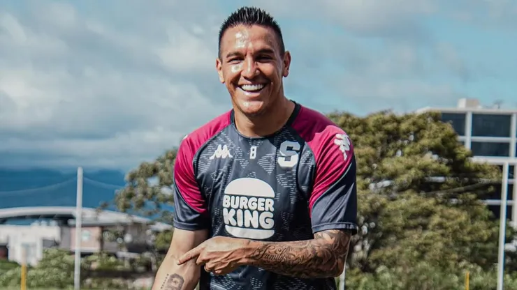 Guzmán necesitó sólo tres emojis para expresar lo que siente Saprissa
