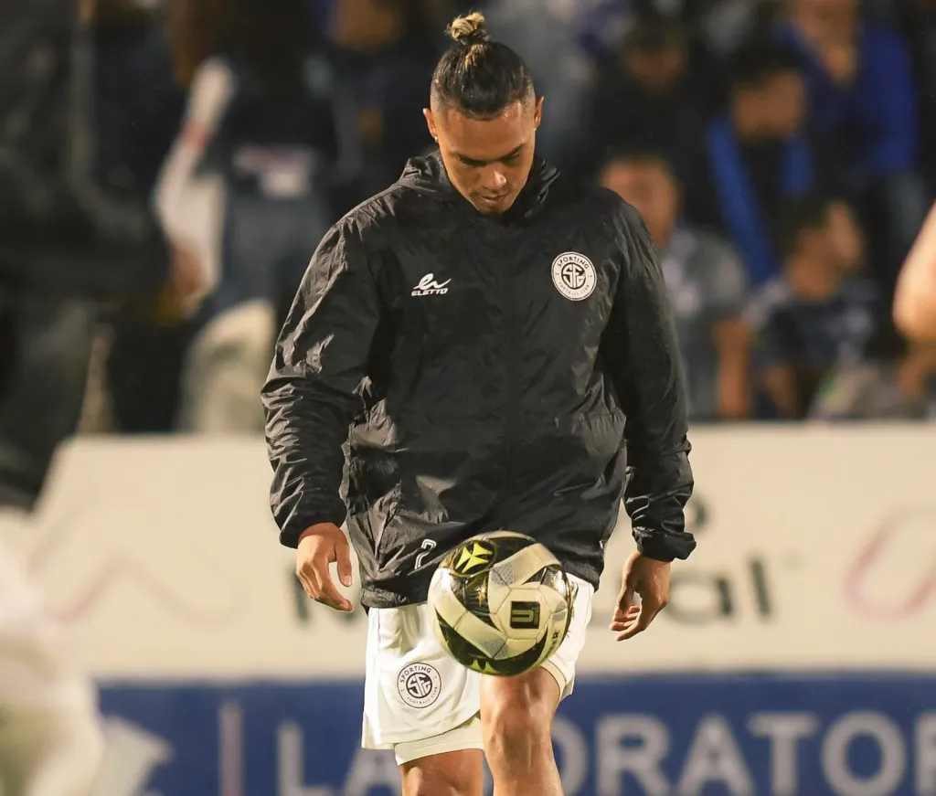 El “Delfín” Salas no volverá a Tibás. (Foto: Sporting FC)