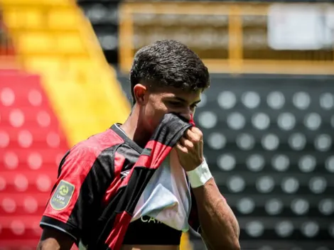 Futbolista de Herediano atacó directamente a Isaac Badilla