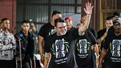 Asistente de Jafet Soto ataca a Alajuelense