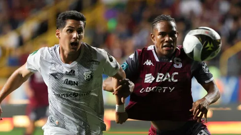 Jafet Soto no tiene piedad con los campeones