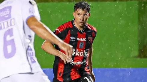 Oviedo rompe el silencio tras ser borrado
