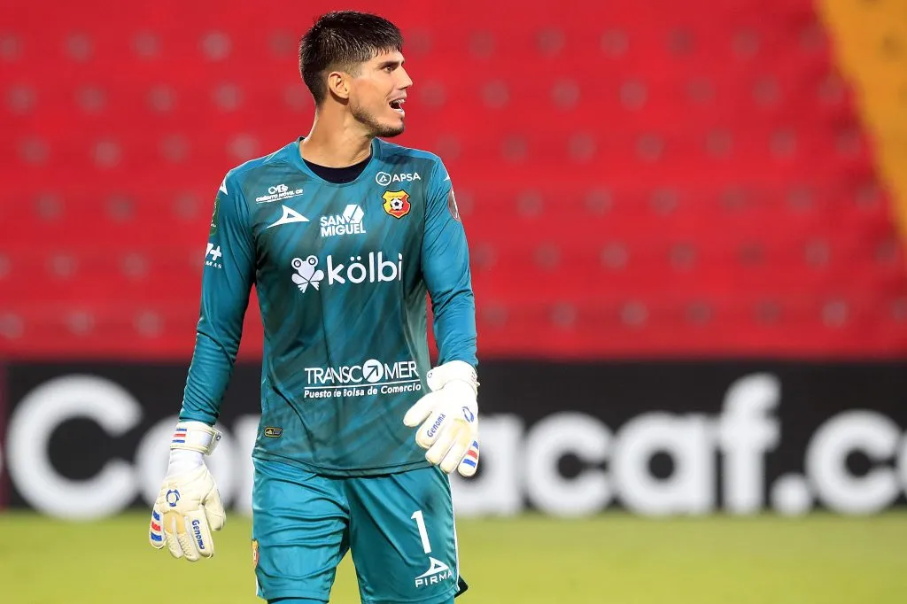 Aarón Cruz pasó siete meses alejado de las canchas por una complicada lesión.