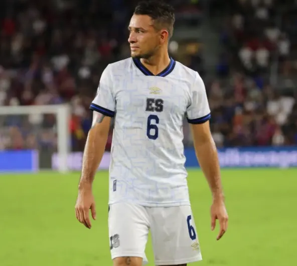 Narciso Orellana con La Selecta. (Foto: Instagram)