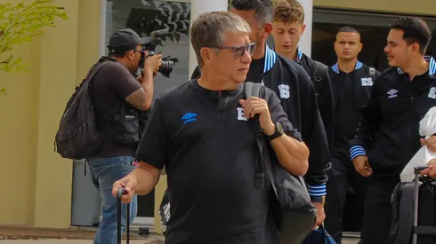 ¡Atención El Salvador!: El Bolillo Gómez recibe presión de uno de sus jugadores