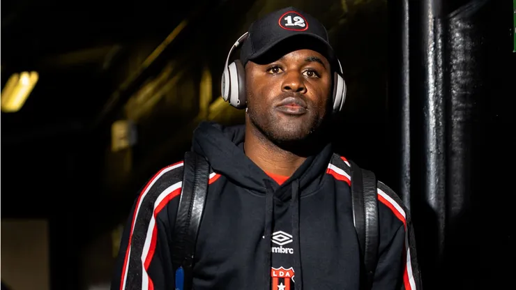 Joel Campbell apunta al extranjero.