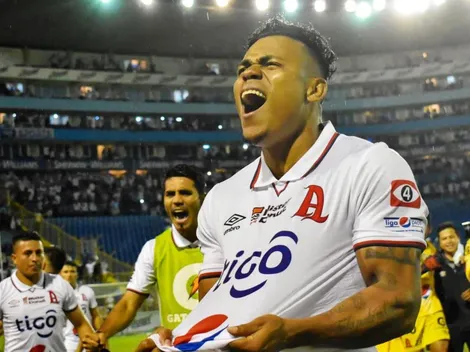 Alianza toma una drástica e inesperada decisión con Michell Mercado