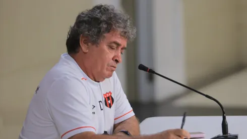 Machillo Ramírez echa a un campeón con Alajuelense