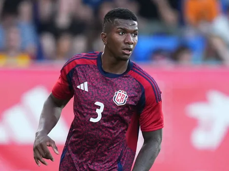 Tras hacer historia con La Sele, Jeyland Mitchell recibe otra mala noticia sobre su futuro