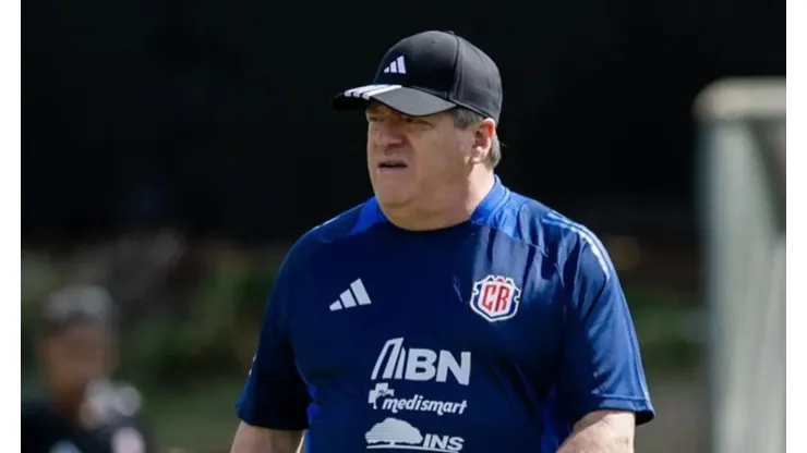 La pésima noticia que recibió el Piojo Herrera previo al debut de Costa Rica en la Copa Oro vs. Surinam