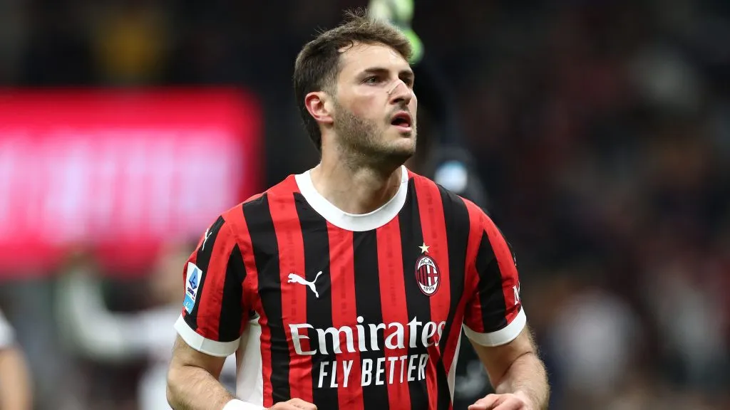 Santi Giménez tuvo una mala temporada. (Foto: Getty Images)