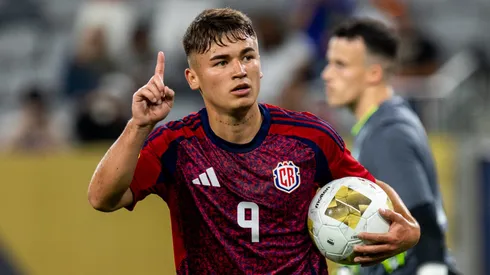 Manfred Ugalde tuvo una noche histórica al igualar varios jugadores históricos