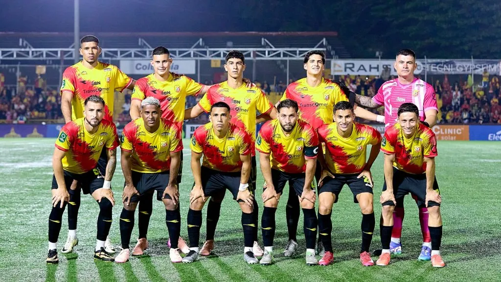 Herediano borra a un experimentado futbolista.