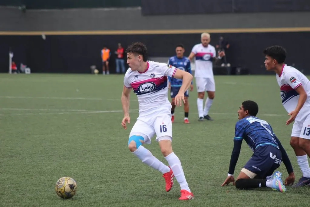 La marca de Marcel Hernández viste a Guadalupe (Guadalupe FC).