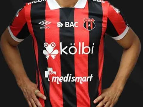 El goleador extranjero que la afición de Alajuelense pedía a gritos ya aterrizó en Costa Rica