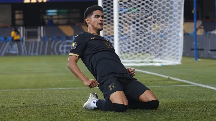 Luis Palma sentenció la clasificación de Honduras.