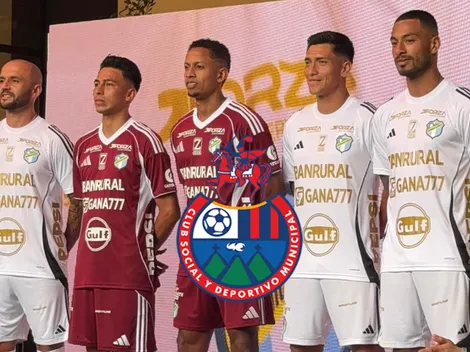 Comunicaciones no se olvida de Municipal en la histórica presentación de su uniforme