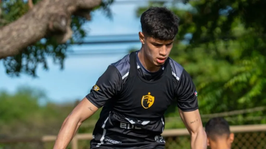 Fernando Lesme está ahora en Liberia.