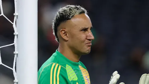 Keylor Navas es atacado por un referente de Costa Rica.