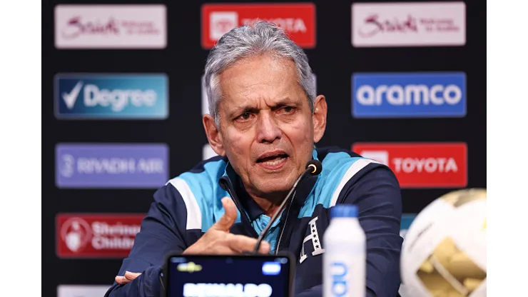Reinaldo Rueda sorprende a todos.