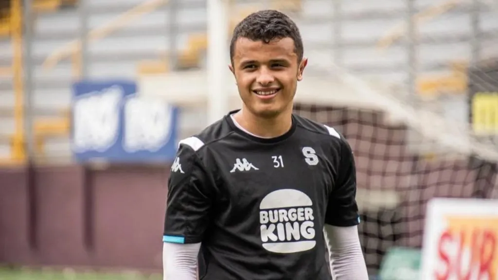 Fabricio Alemán es bucado por dos clubes de Costa Rica.