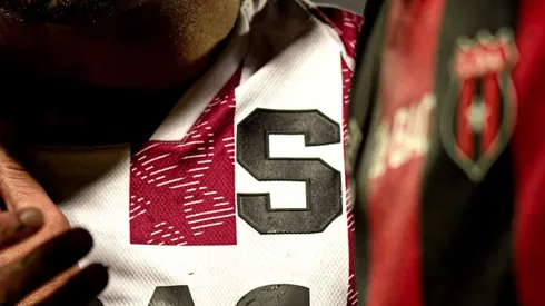 Mientras Saprissa va por un jugador de 3M, esto desembolsaría Alajuelense