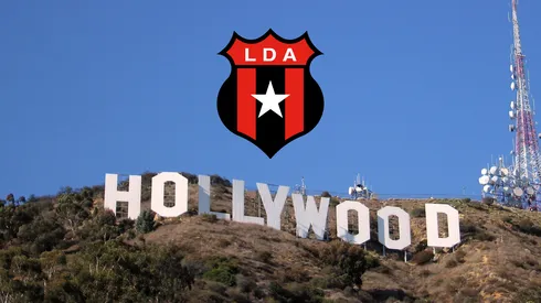 Una estrella de Alajuelense llega al escenario menos pensado.