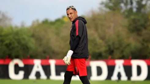 Giro inesperado en el fichaje de Keylor a Pumas