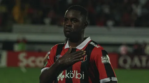 Joel Campbell tenía todo para irse a otro club.