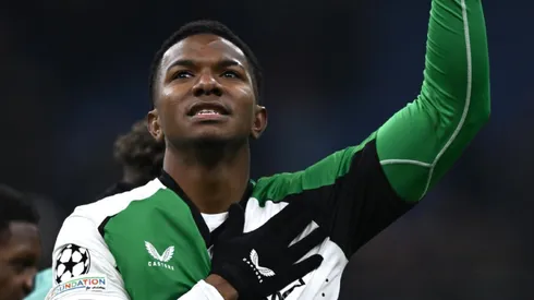 Lo confirman en Europa: Jeyland Mitchell recibió la notificación que no quería escuchar en Feyenoord