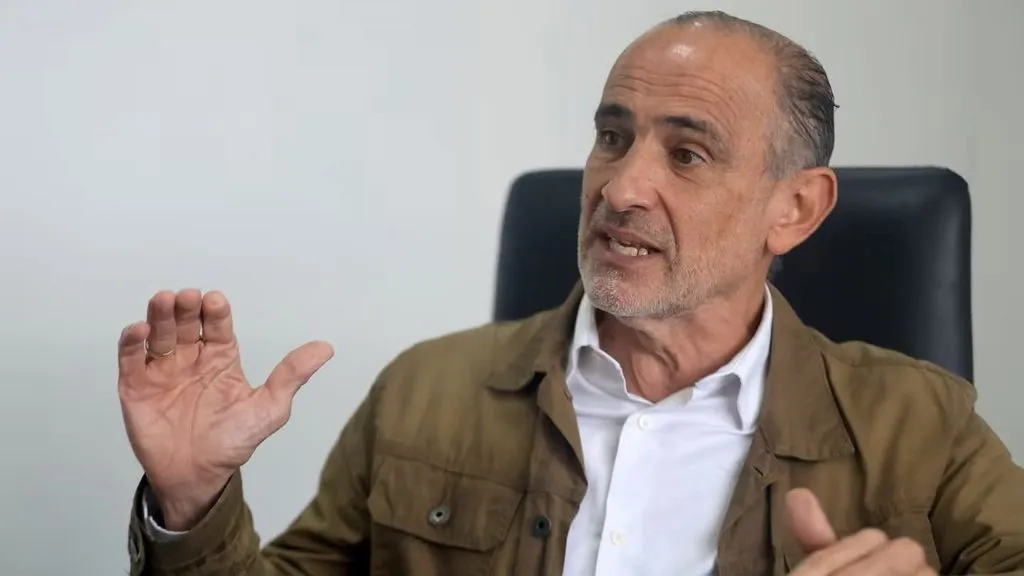 Gustavo Chinchilla podría irse de Saprissa.