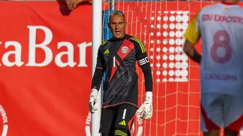 Keylor Navas es destrozado en Argentina.
