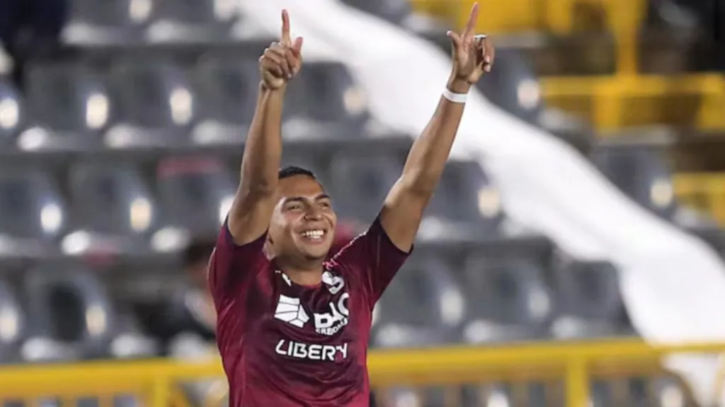Jorkaeff Azofeifa seguirá en Saprissa.