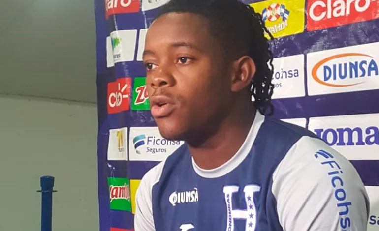 Para Quaye los dos, junto a Yeltsin Tejeda deben pedir perdón por su bochornosa pelea.