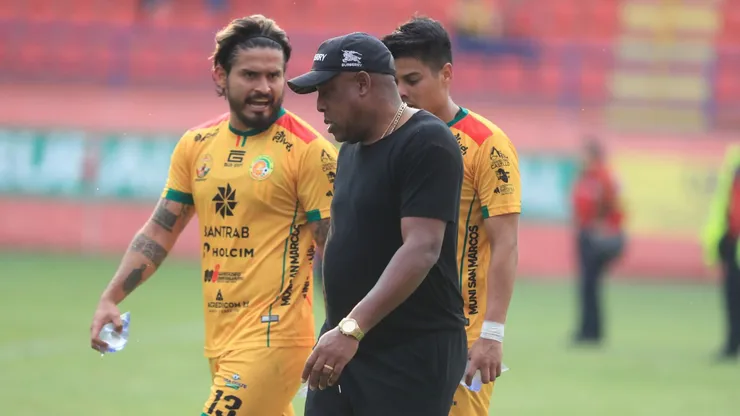 Marquense ya lo sabe: Fedefut escuchó al TAS y tomó una drástica decisión que impacta a Hernán Medford en Guatemala