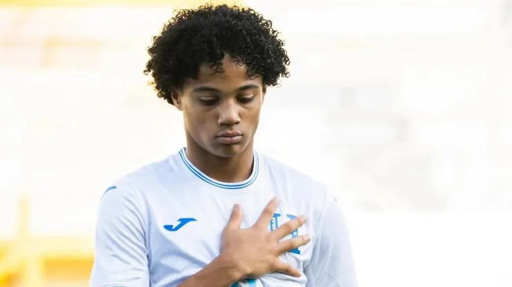 Luis Suazo causa novedad en Europa.