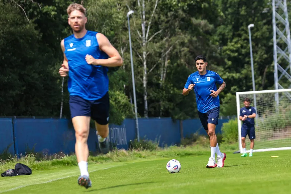 Luis Palma en su primer entrenamiento con sus nuevos compañeros.