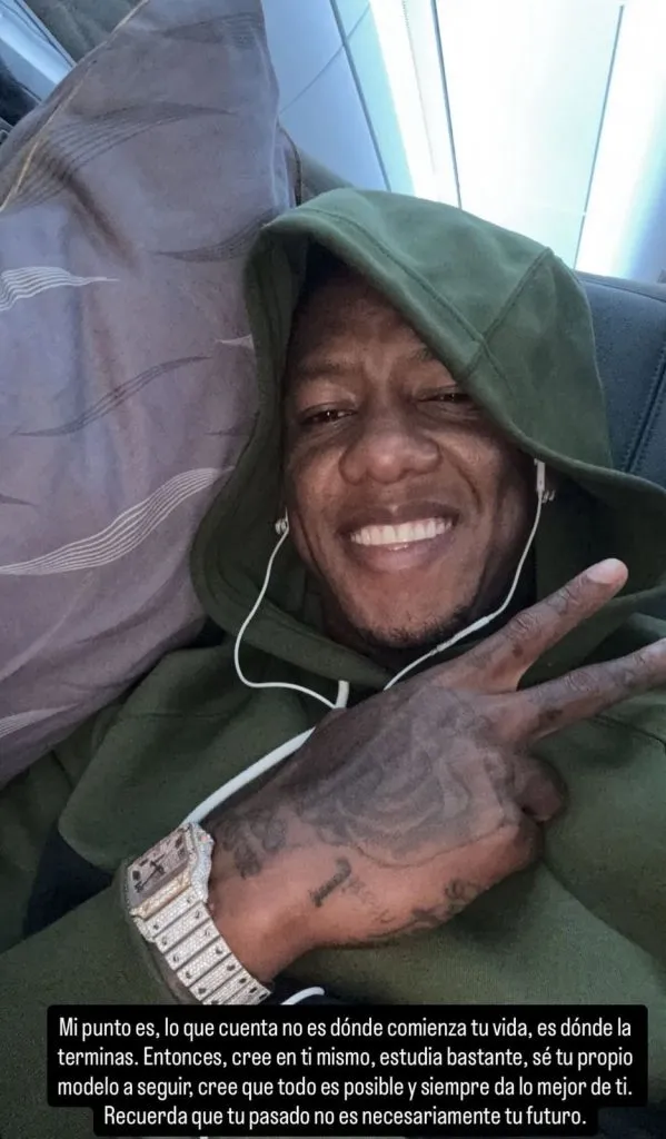 Romell Quioto en su viaje a Arabia Saudita para unirse a su nuevo club. (Foto: Instagram Romell Quioto)