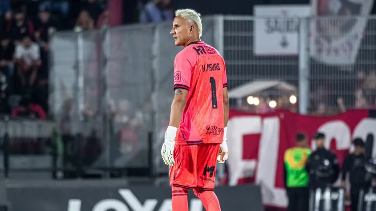 Keylor Navas es destrozado por Newell's.