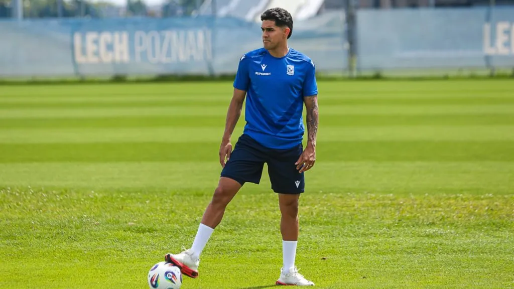 Luis Palma no debutará con Lech Poznań este martes. (Foto: X Lech Poznań)