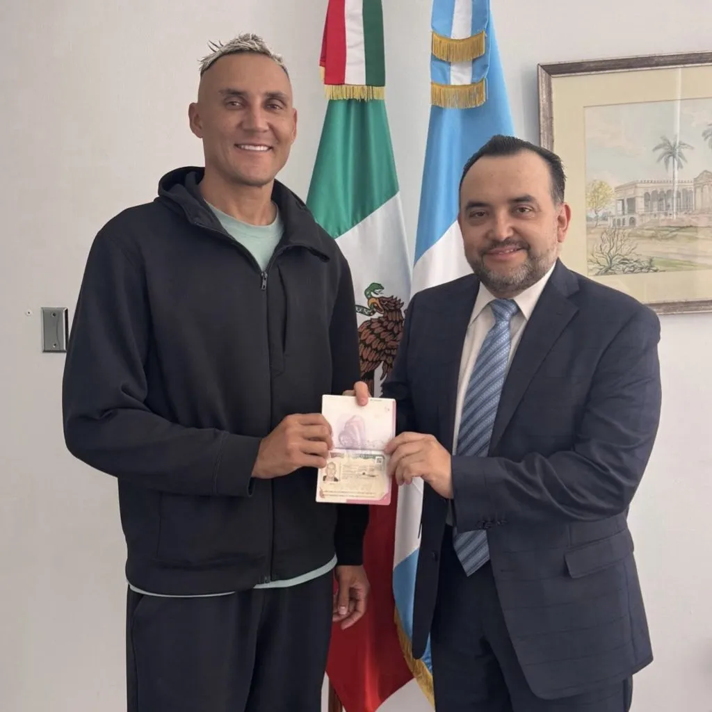 Keylor Navas ya tiene la visa de trabajo.
