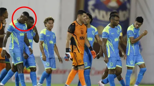 Carlos Small no tuvo su mejor debut con el Olancho FC de Honduras.