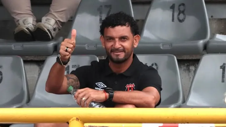 Michael Barrantes sorprendió con su nuevo proyecto.
