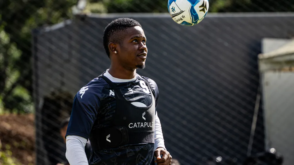 Gustavo Herrera entrenando con Saprissa.