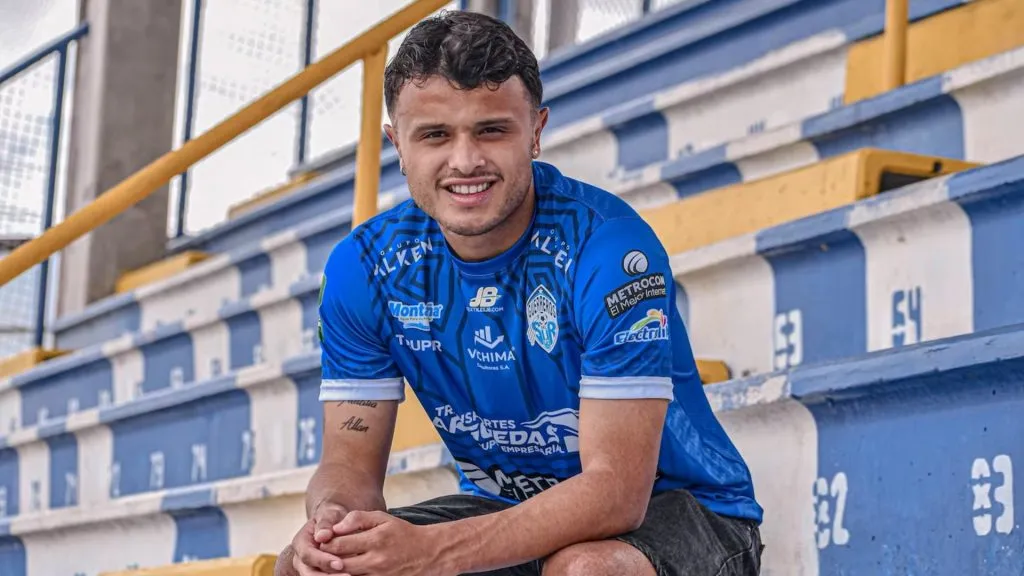 Fabricio Alemán sumará minutos en Pérez Zeledón.