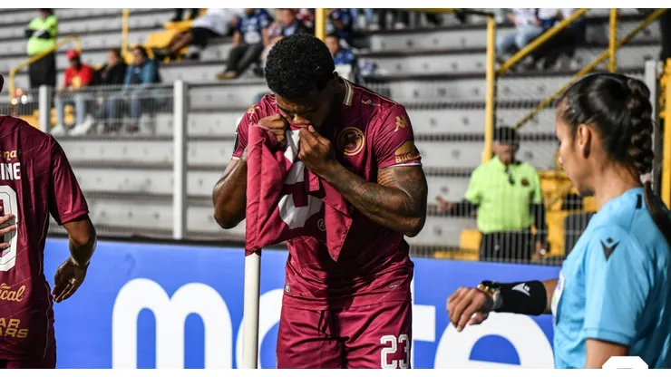 Newton Williams conmueve a Saprissa: el primer mensaje del panameño tras la lesión en su debut en Costa Rica