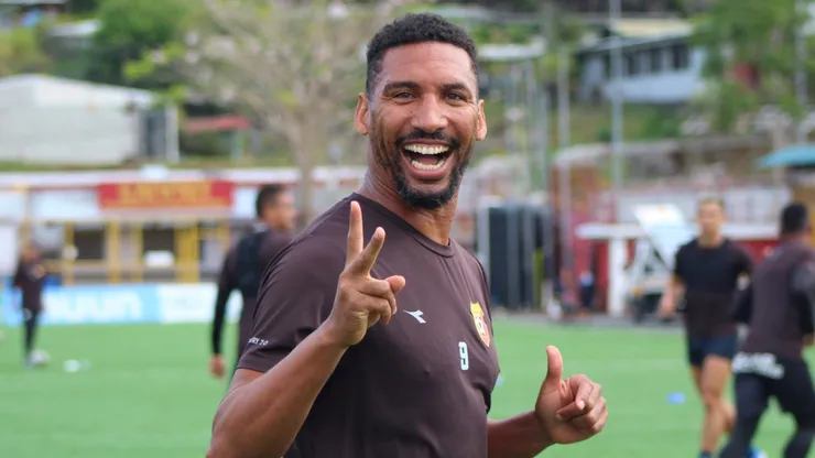 Marcel Hernández sorprende en un equipo estelar de Concacaf