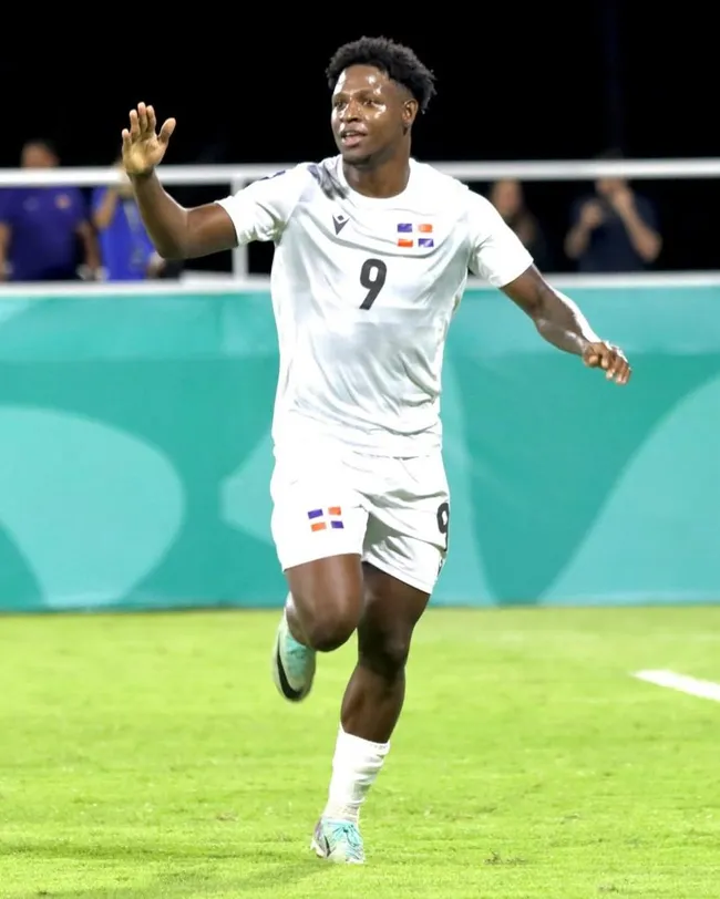 Erick Japa interesa a los morados (X).